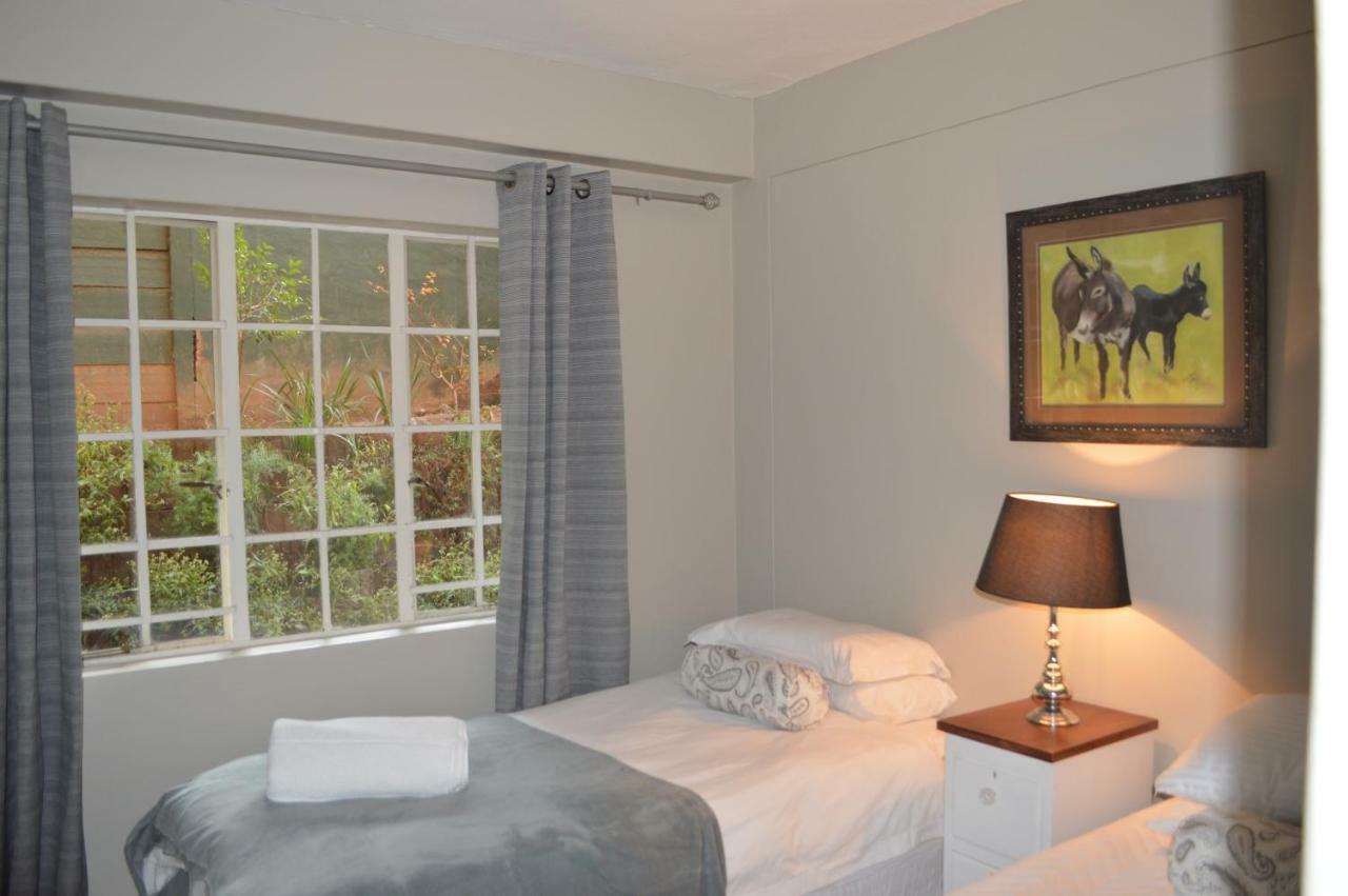 Town View Apartment Pietermaritzburg Luaran gambar